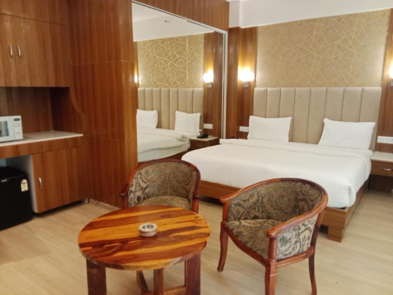 The Grace Residency - Gomtinagar, Lucknow Aparthotel Exterior photo